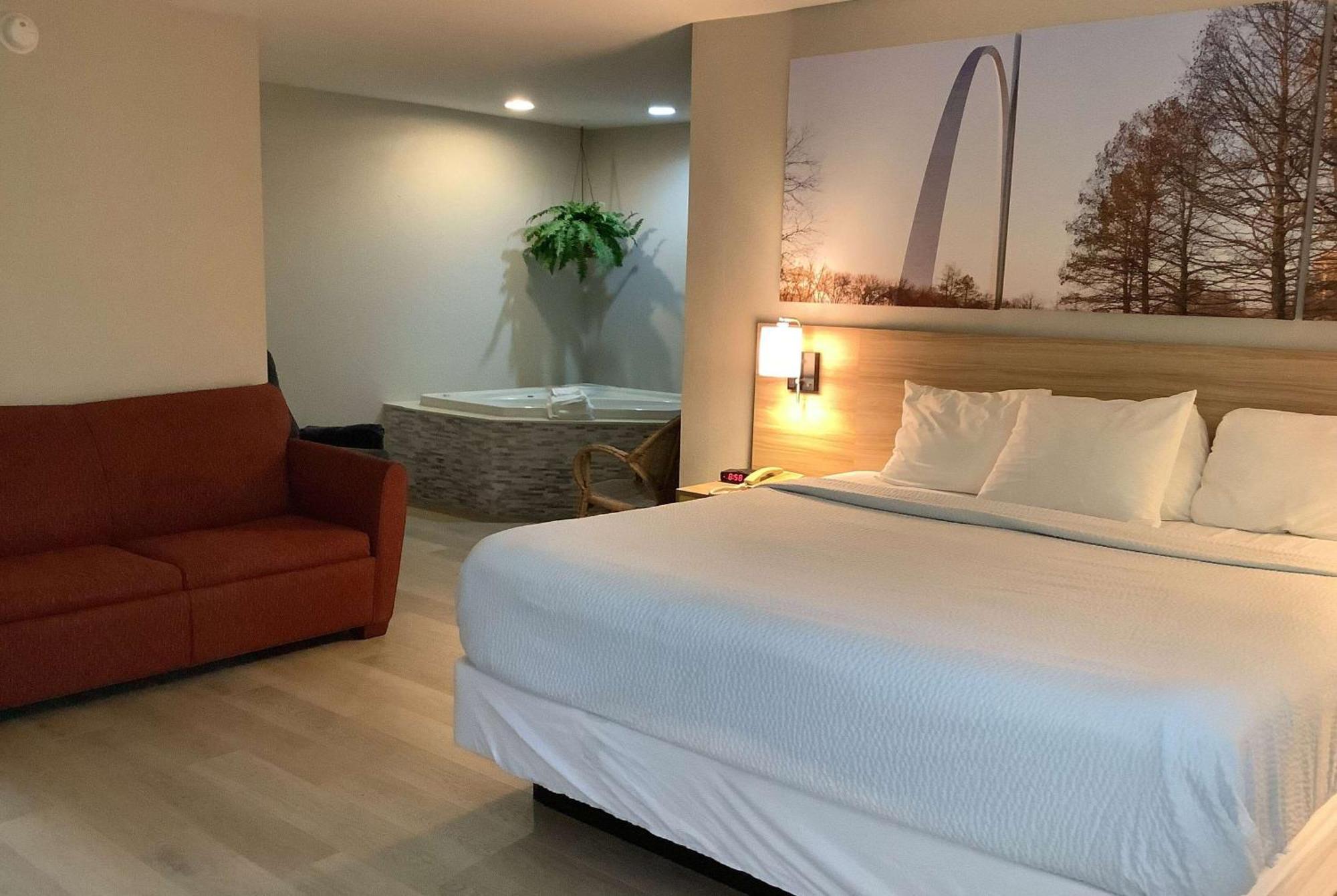 Days Inn By Wyndham Kingdom City Exteriér fotografie